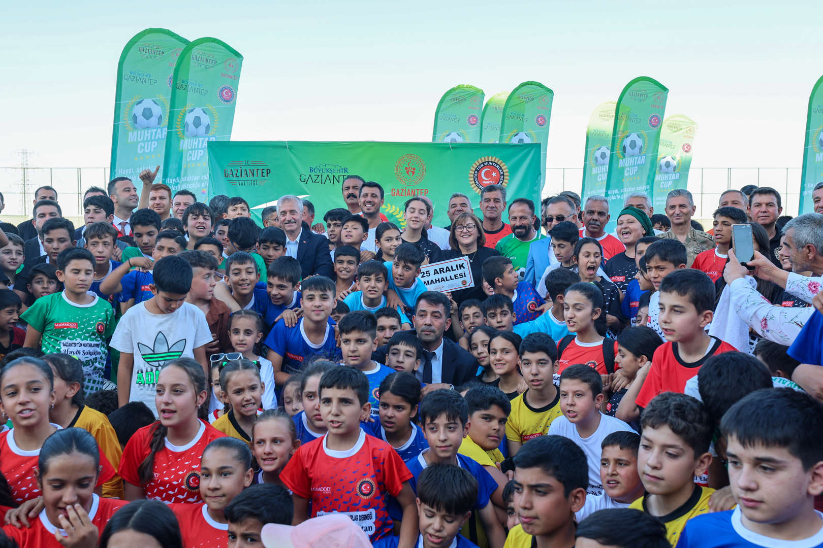 muhtar cup futbol turnuvası