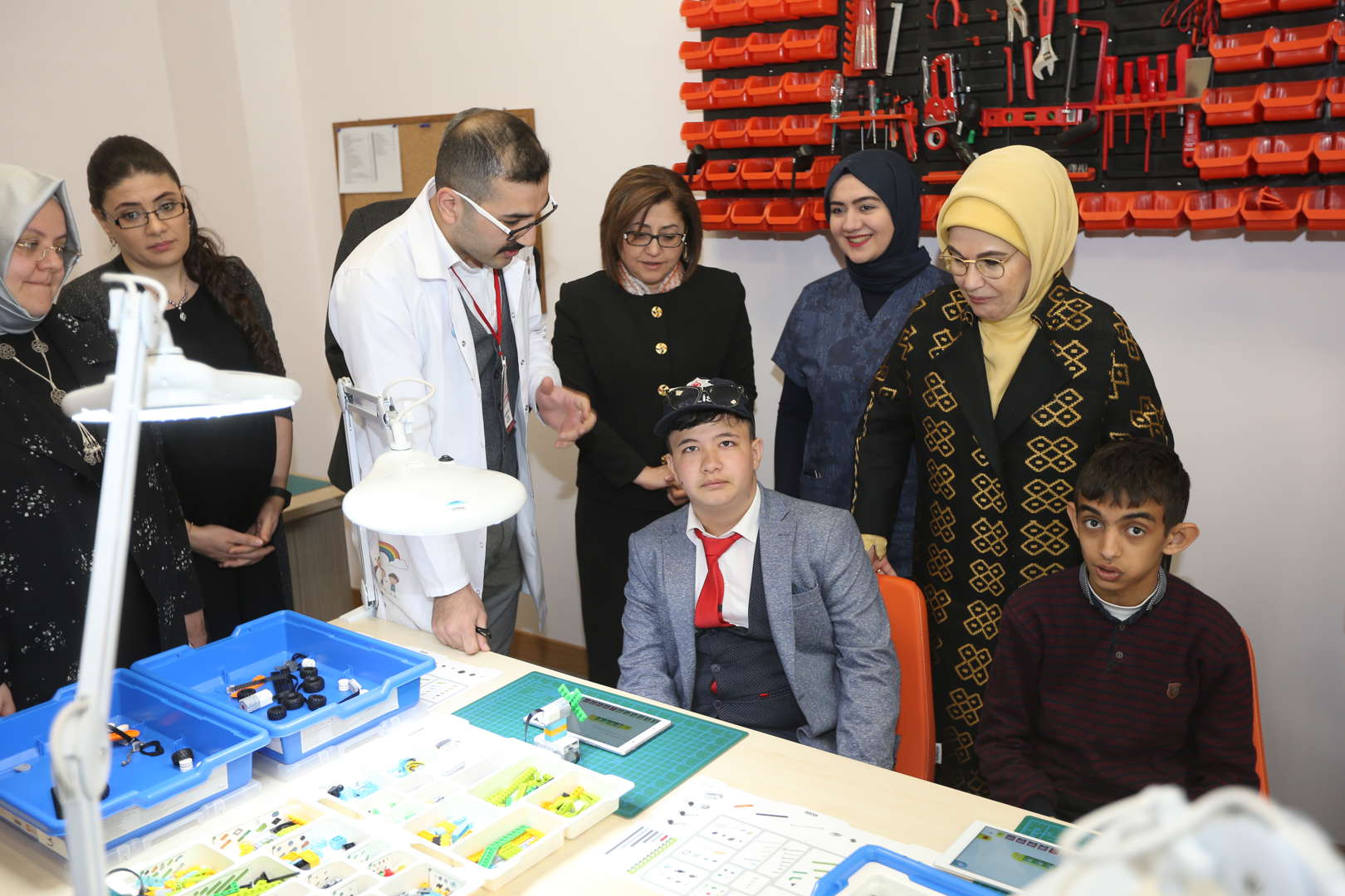 türkiye'de bir ilk olan engelsiz yaşam merkezi'nin açılışı