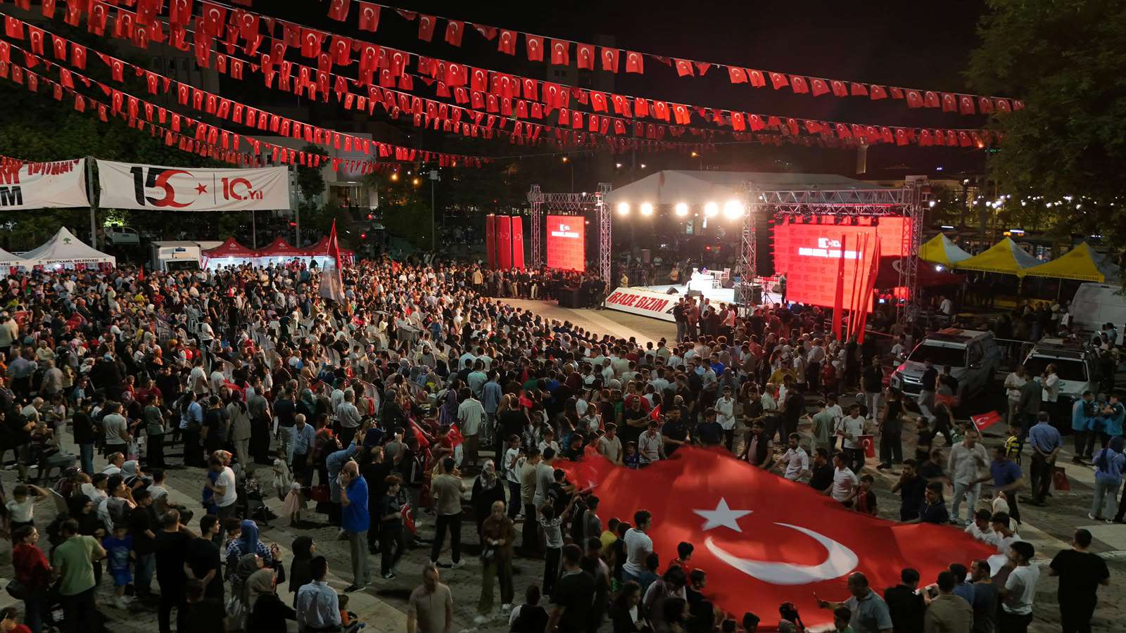 15 temmuz ruhunu aynı inanç ve kararlılıkla yaşatmaya devam ediyoruz