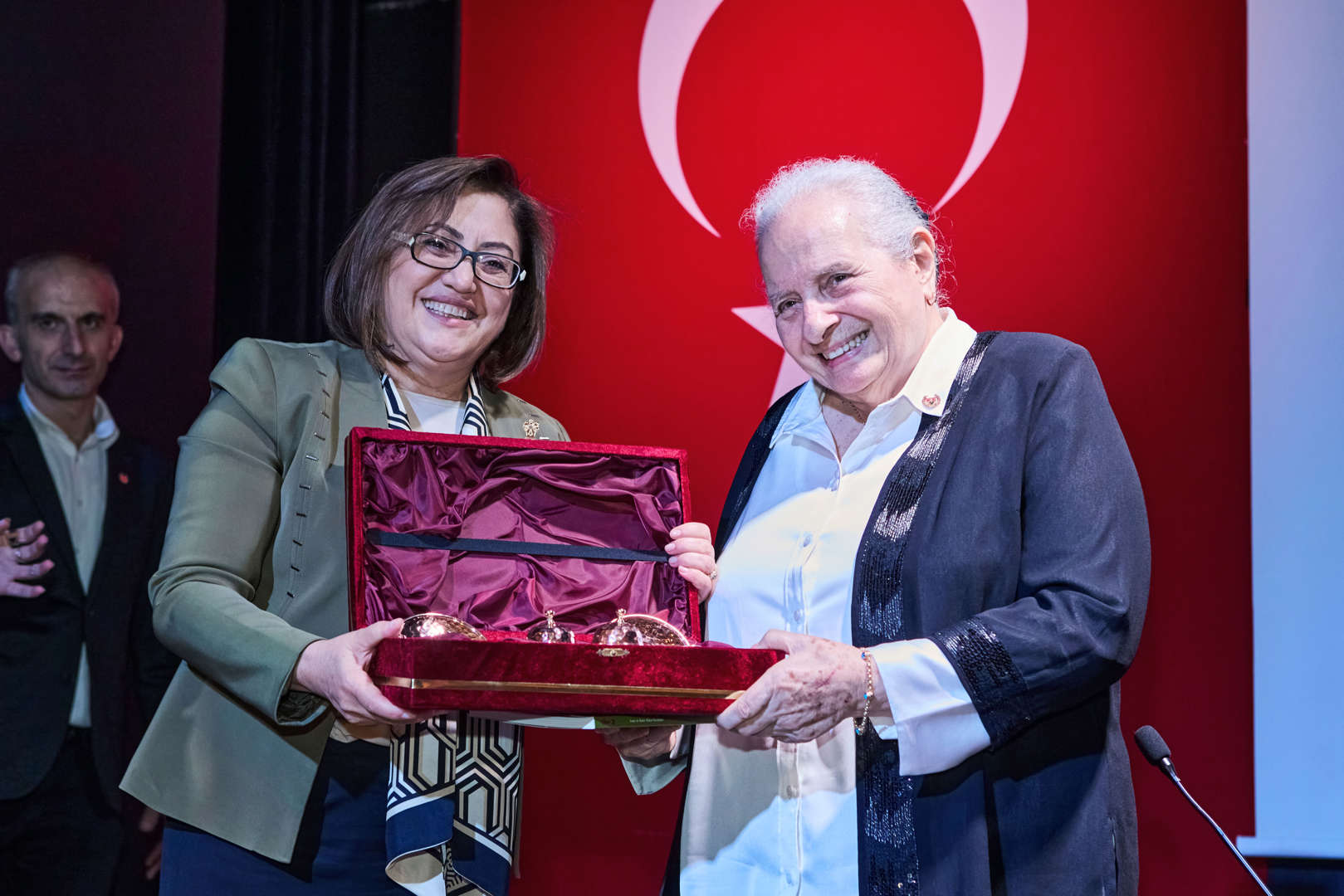 25 aralık kahramanlık panoraması ve müzesi’nde “cumhuriyet’e giden yol” konferansına katıldık