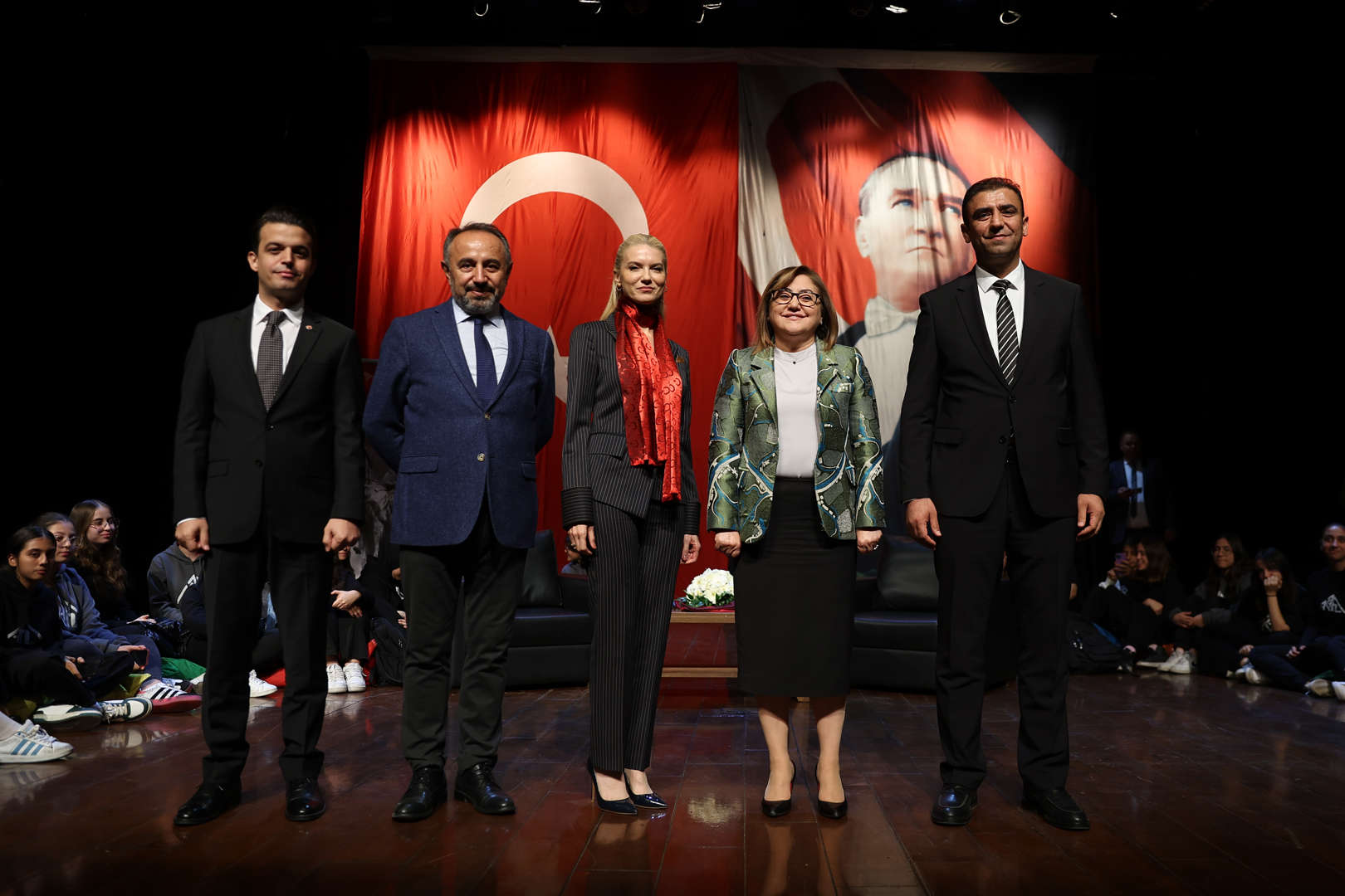 29 ekim cumhuriyet bayramı etkinlikleri kapsamında “cumhuriyet’e giden yol” söyleşisine katıldık