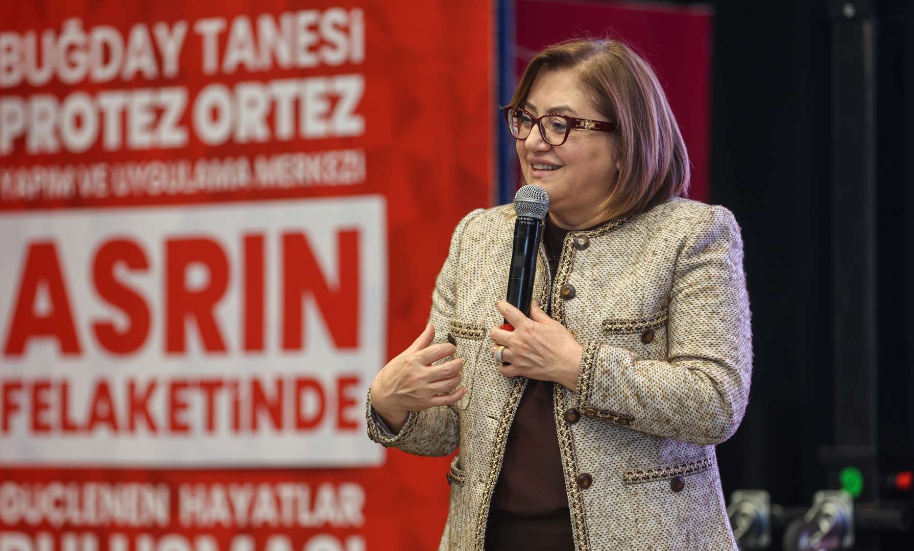 asrın felaketinde birlikte ayağa kalktık