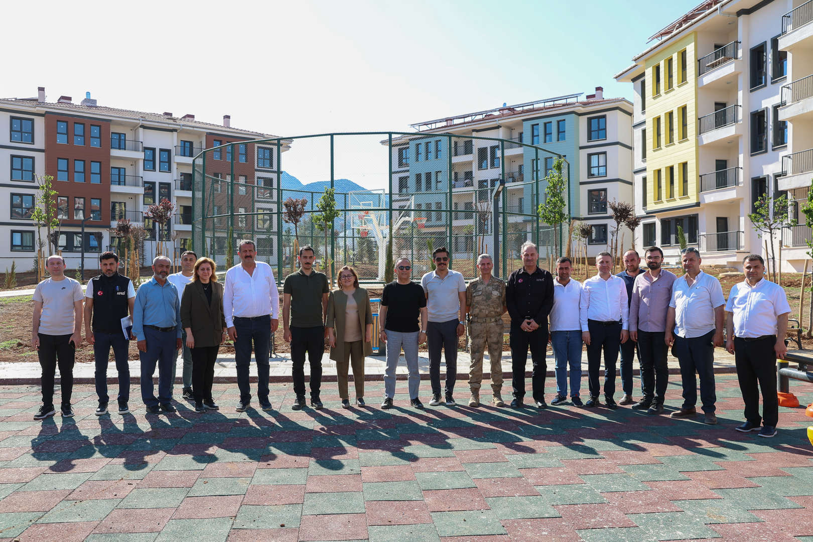 deprem konutlarına yerleşen ailelerimiz kışı evlerinde geçirecek