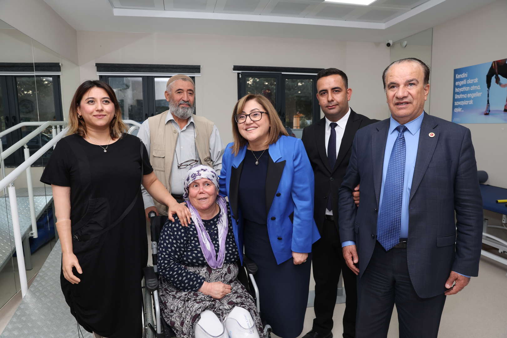 engelleri aşıyoruz, kalpleri birleştiriyoruz!