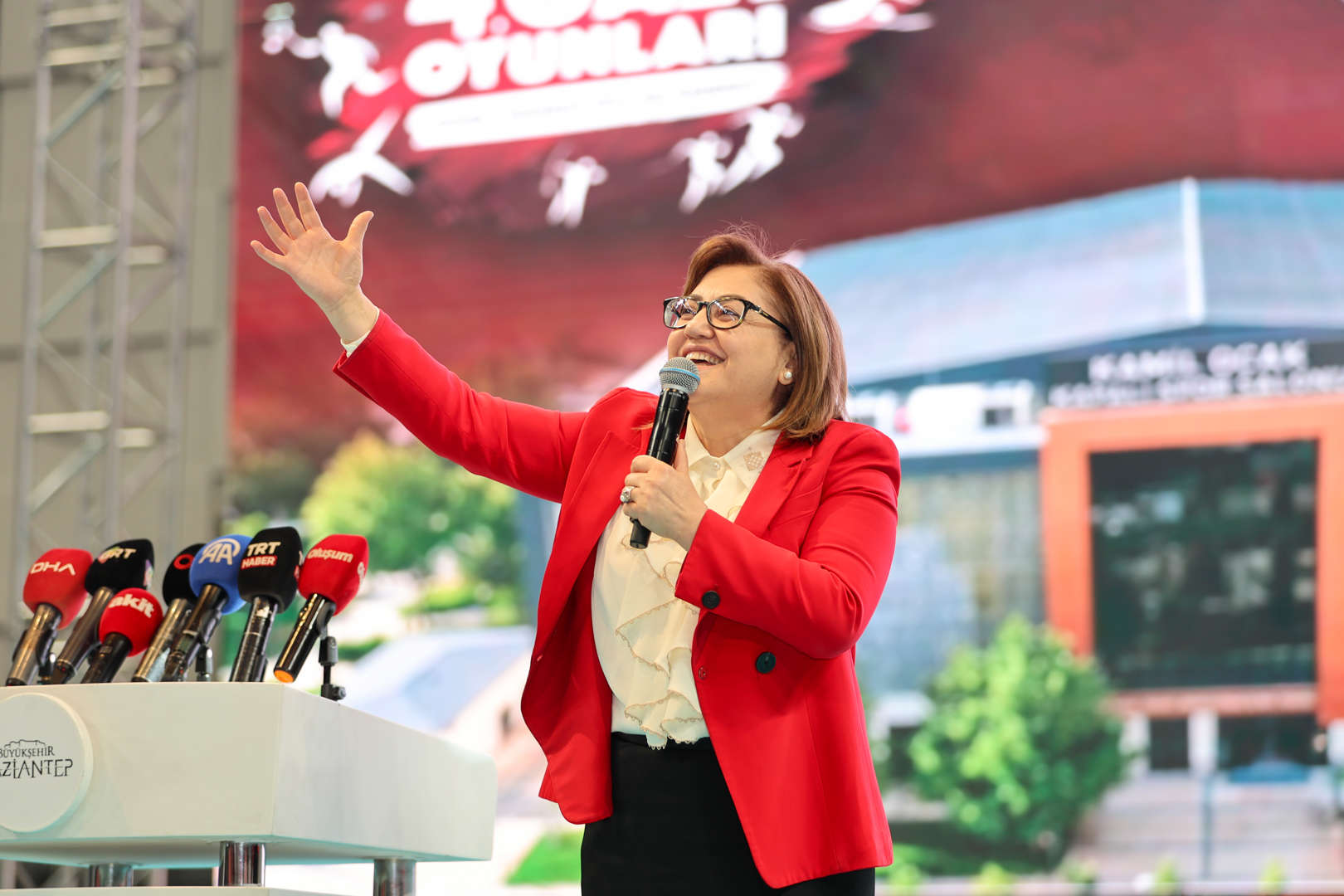 gazi şehir, uluslararası standartlara uygun yeni spor salonuna kavuştu