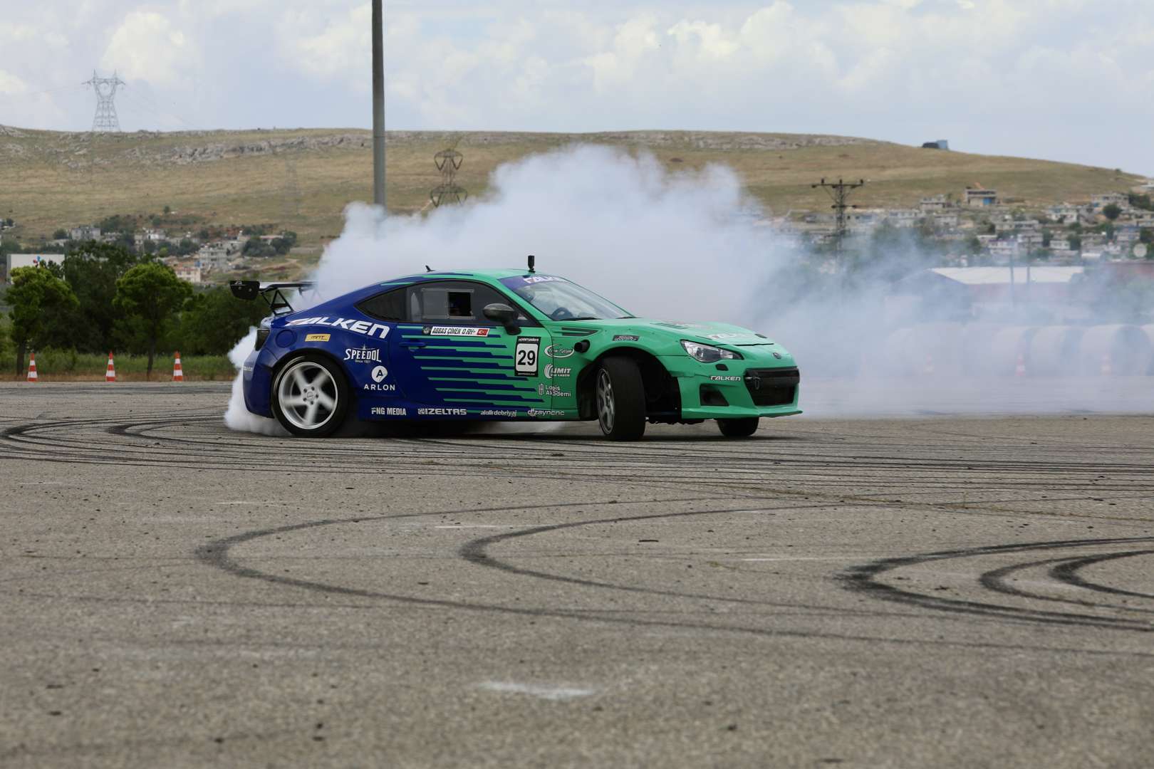 gaziantep auto-drift fest ile hız ve adrenalin dolu bir gün!