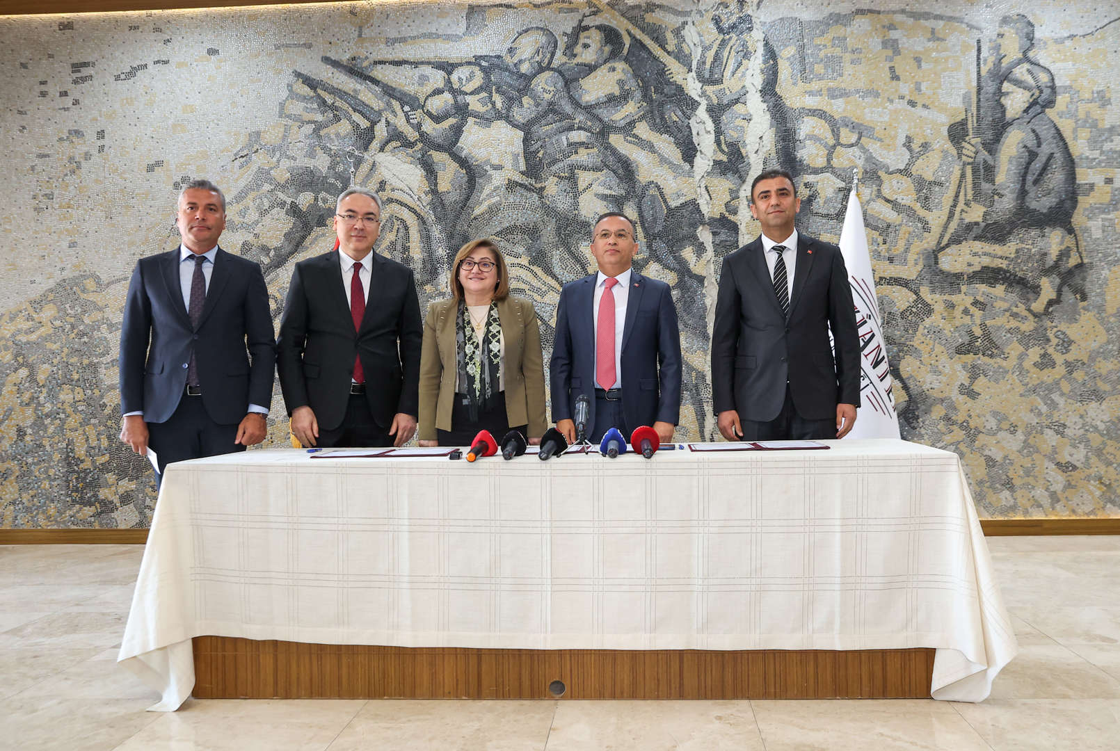 gaziantep büyükşehir olarak eğitime 40 milyon tl’lik dev destek veriyoruz