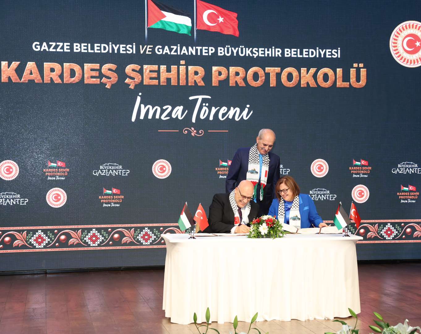 gaziantep ile gazze arasında kardeş şehir protokolü imzaladık
