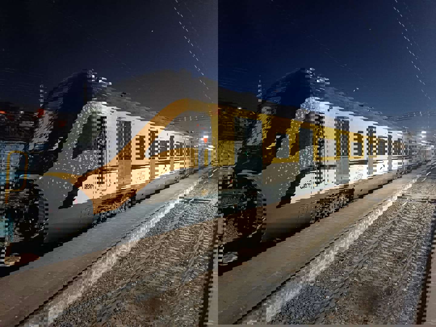 gaziray’a yerli ve milli güç: yeni tren setleri yola çıktı