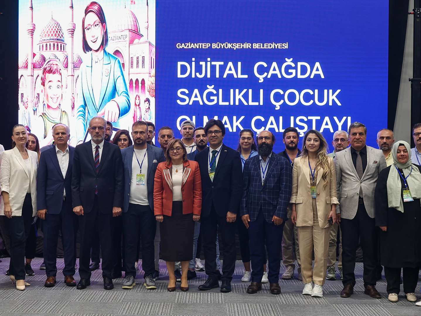 geleceğimizin ışıkları çocuklarımız için dijital dünyada çocuk çalıştayı'nı düzenledik