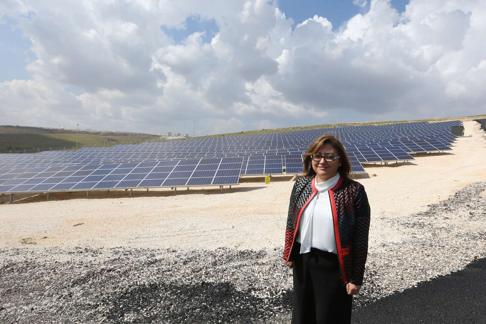 güneş, bu şehre çok yakışıyor! | gaziantep büyükşehir belediyesi güneş enerjisi santrali