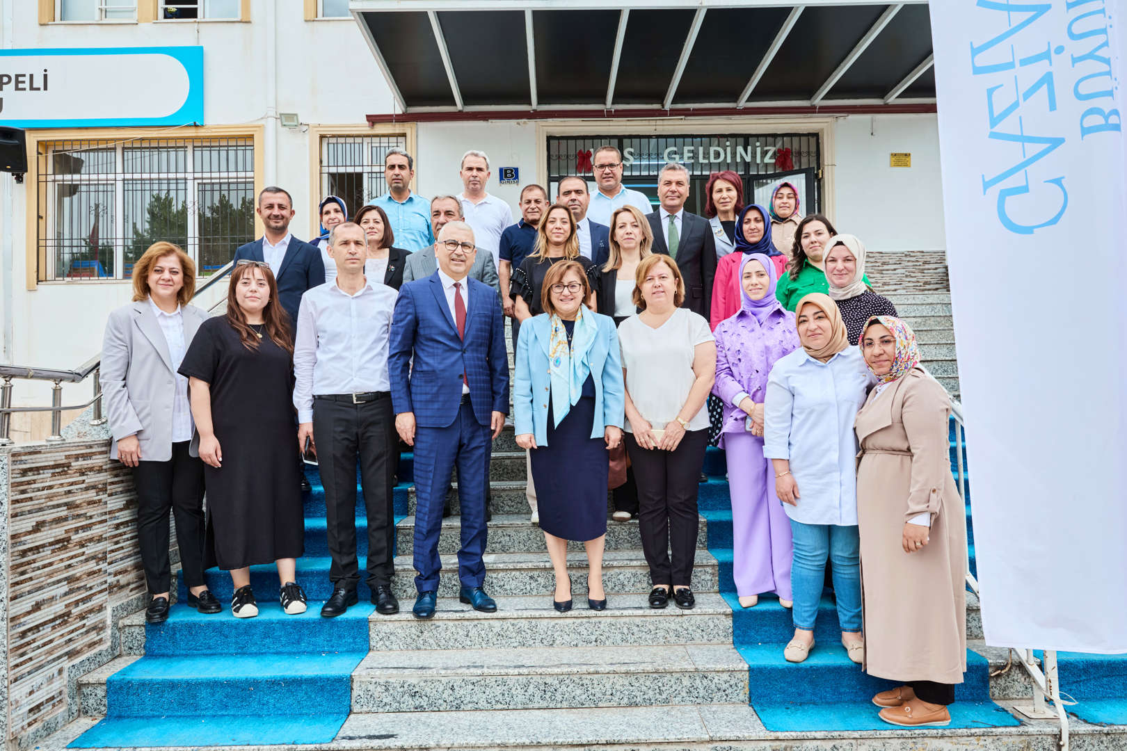 hayri küpeli ilkokulu'nda çocuklara neden sokağa çöp atmamamız gerektiğini anlattık