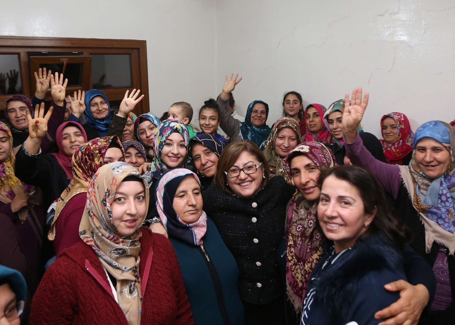 kadınlarımız, manevi değerlerimizin taşıyıcısı ve koruyucusudur