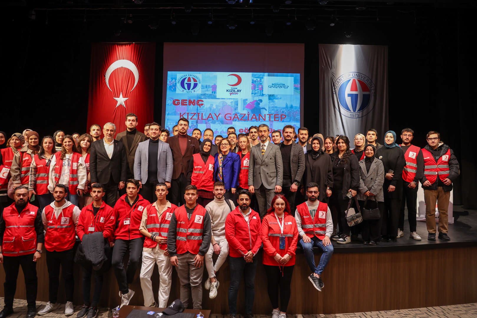 kızılay'ın gönüllüleri ile buluştuk