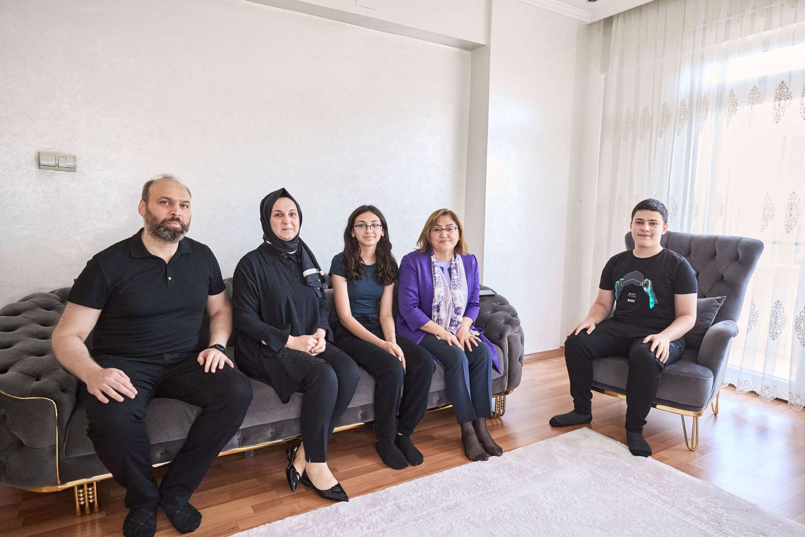 lgs’de tam puan alarak türkiye birincisi olan evlatlarımızı ziyaret ettim