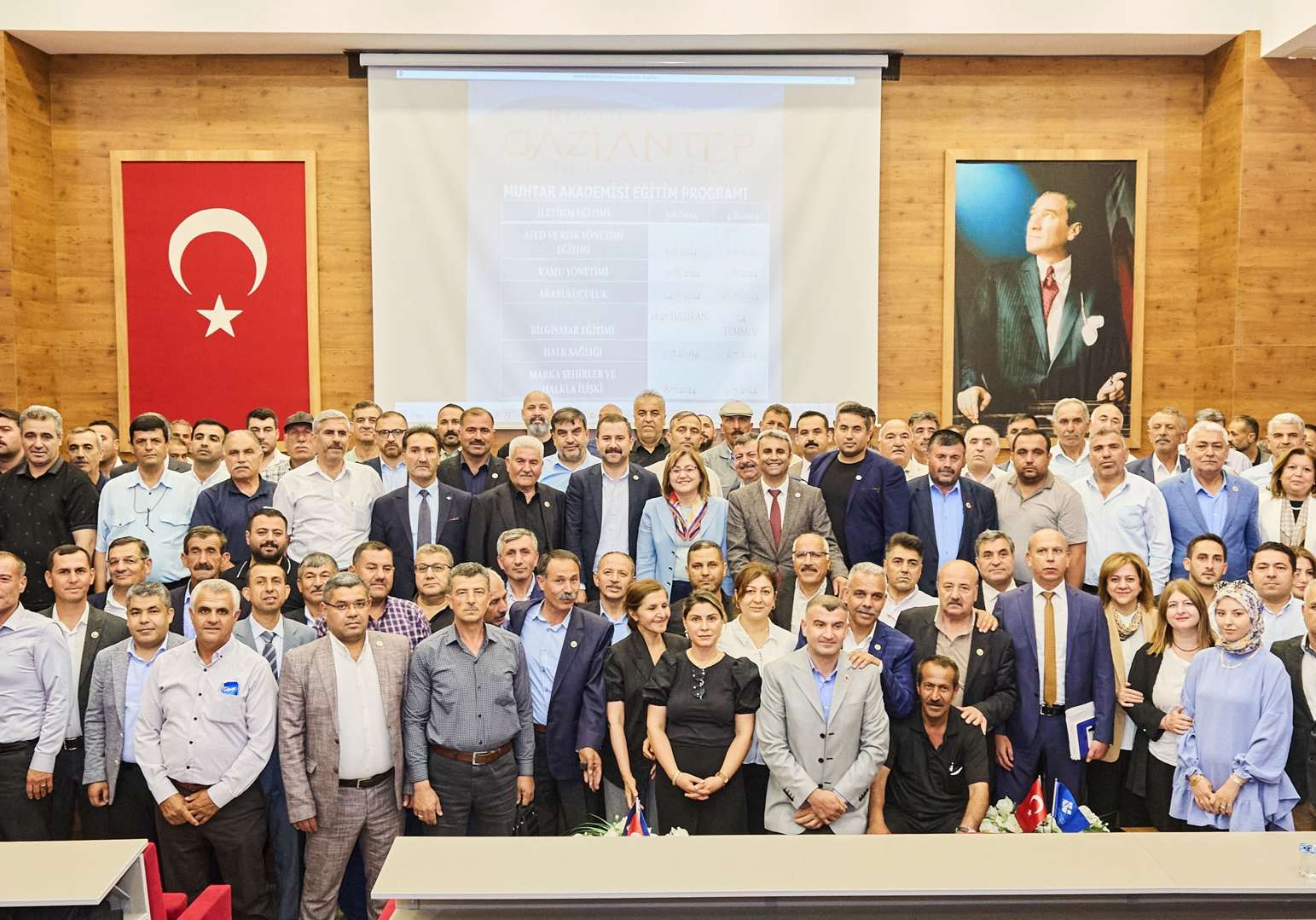 mahallenin kahramanlarına yeni bir vizyon: muhtarlar akademisi