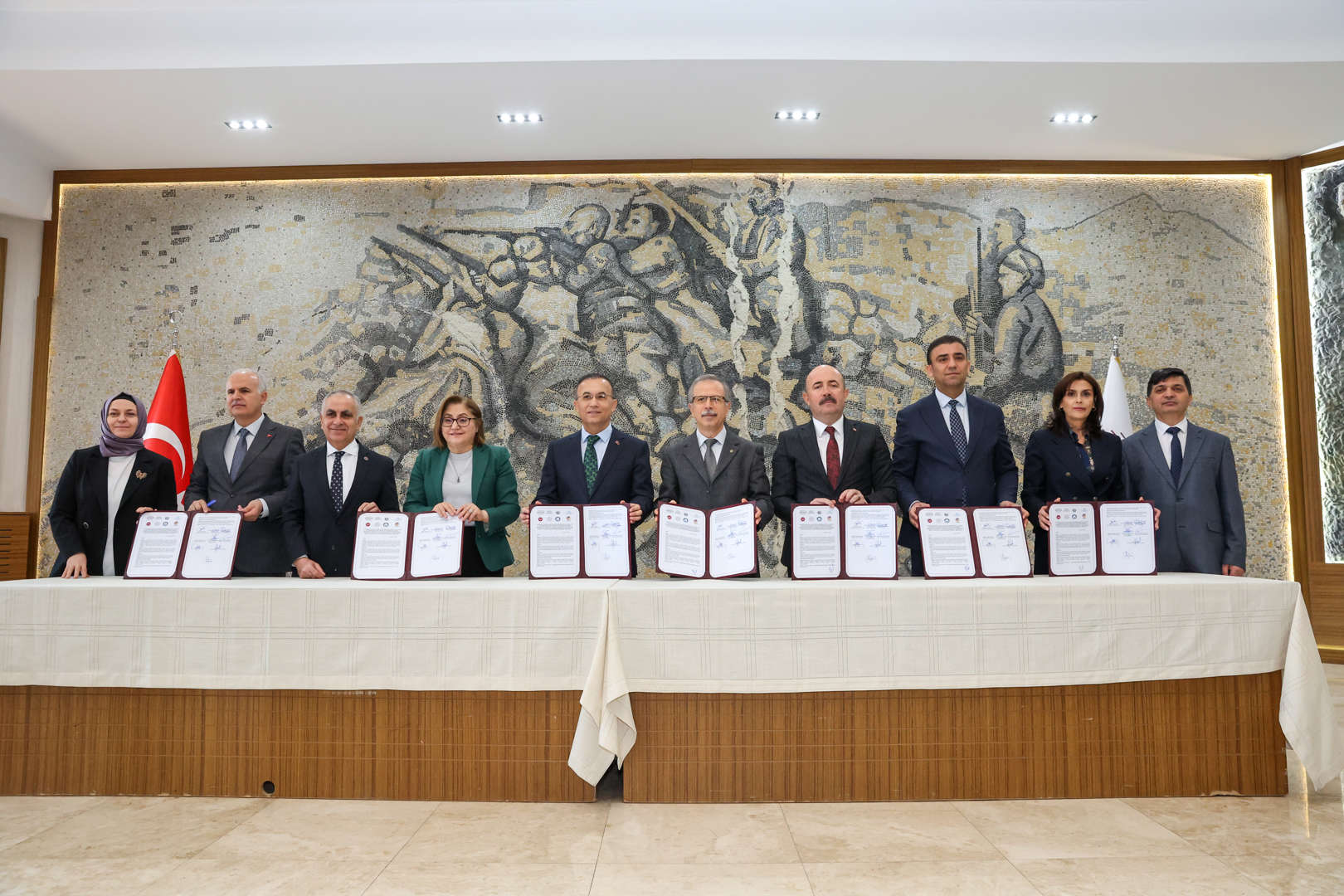 sosyopark beş boyutlu gelecek gaziantep projesi protokolünü imzaladık