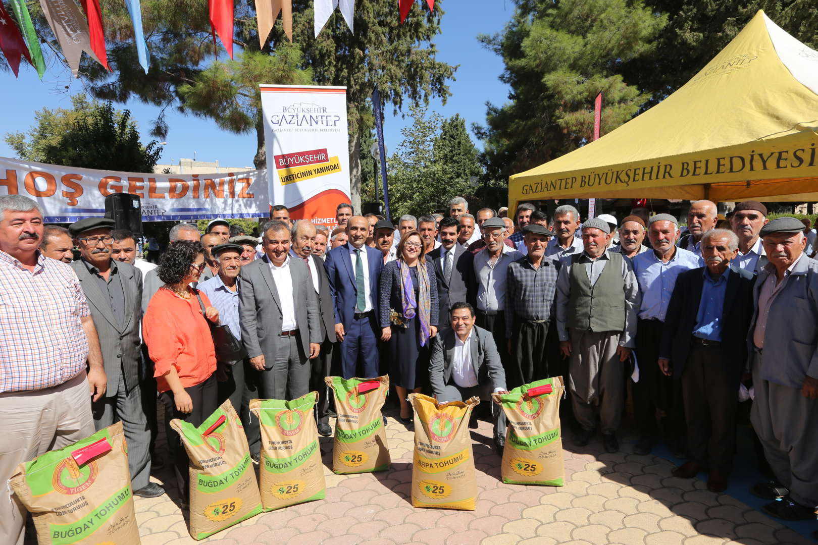 tarımıyla güçlü gaziantep’te 2.530 ton buğday ve arpa tohumu desteği verdik